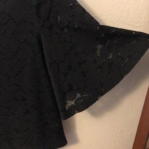 Banana Republic Lace Bell Sleeve Blouse XS